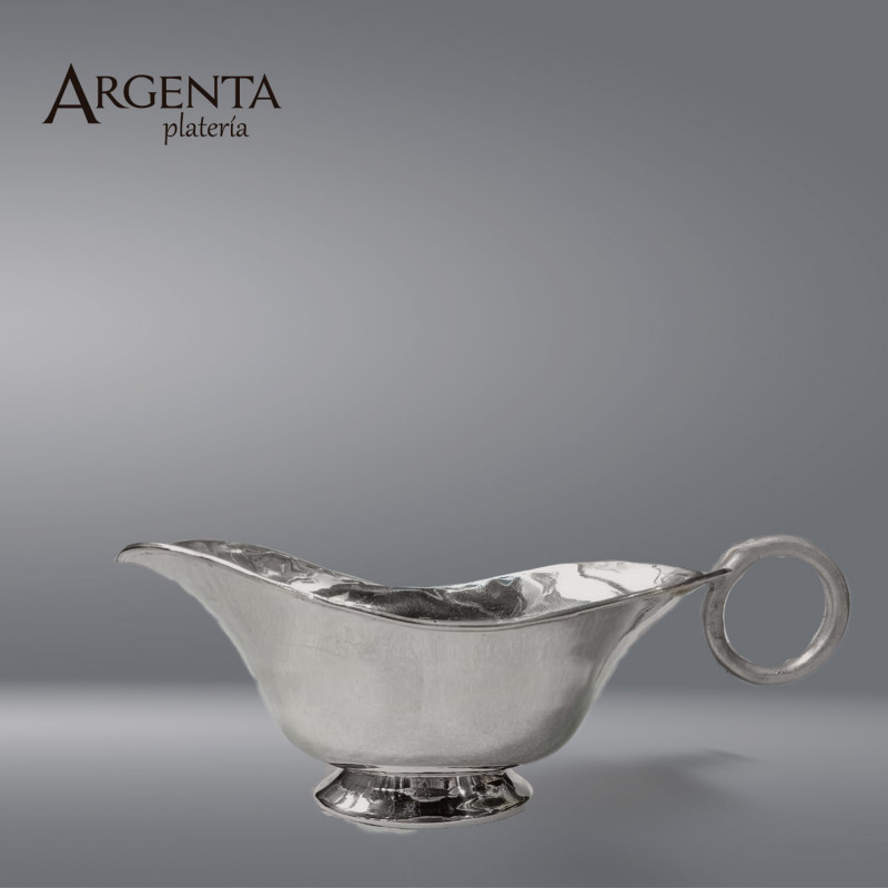 Smooth 925 silver sauce boat and 999 grated silver ring